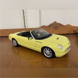 Ford Thunderbird Special Edition by Maisto 1:18